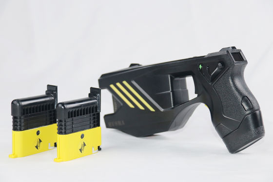 kopen HUSHA TX200P Double Shots Stun Gun met IP57 waterdicht en 55KV uitgangsspanning voor wetshandhaving online vervaardiging