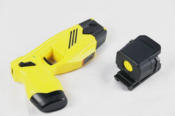 kopen Duurzame Dubbel-Schots Professionele Stroomstootwapen met Waterdichte IP57, 55KV Uitgangsspanning en Oplaadbare 1400mAh Batterij voor Politiegebruik online vervaardiging